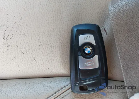 2013 BMW 320 I из США, поврежденный, VIN WBA3B1C54DF461514